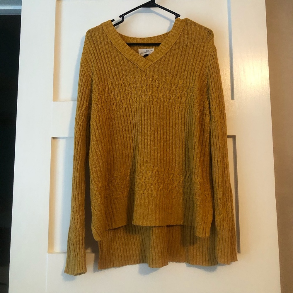Universal Thread sweater